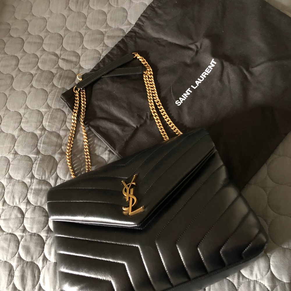 AUTHENTIC YSL Medium Loulou Matelassé Shoulder Bag - Picture 2 of 9